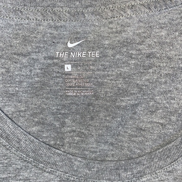 The Nike Tee - Picture 3 of 6